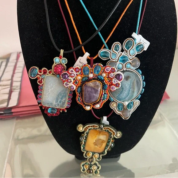 Blue Handmade Polish Stone necklace - Picture 2 of 6